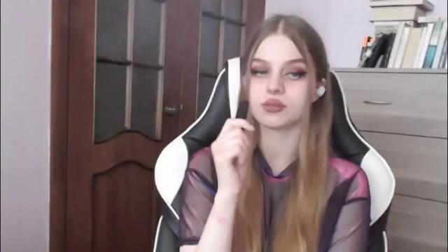 Image 6 of redhead_rabbit Stream on Chaturbate on 2 months ago