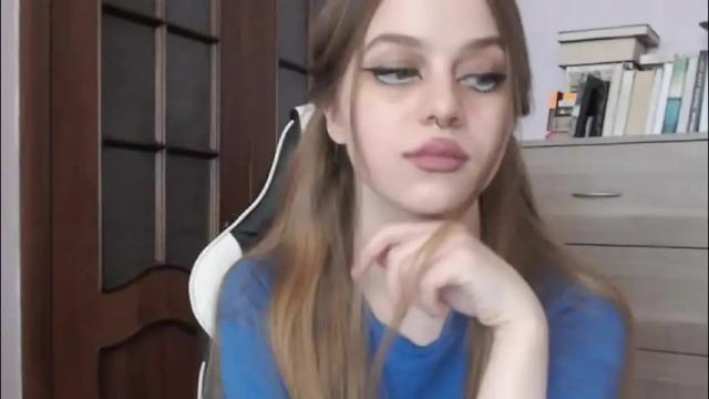 Image 8 of redhead_rabbit Stream on Chaturbate on 2 months ago