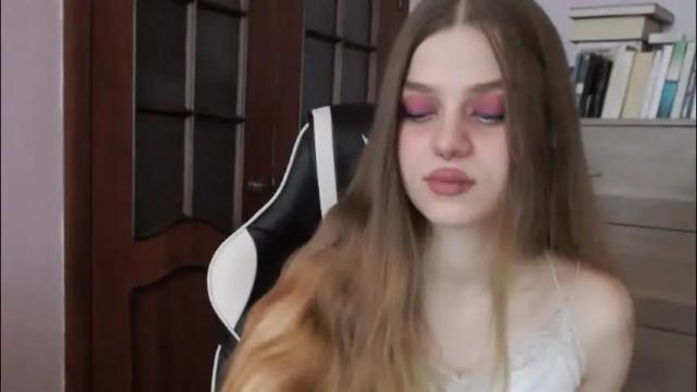 Thumbnail 1, redhead_rabbit's Stream at Chaturbate, 2 months ago