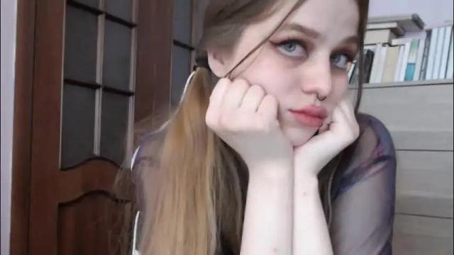 Image 6 of redhead_rabbit Stream on Chaturbate on 2 months ago