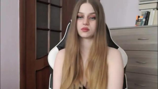 Image 12 of redhead_rabbit Stream on Chaturbate on 2 months ago