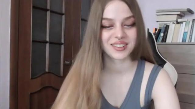Image 12 of redhead_rabbit Stream on Chaturbate on 1 month ago