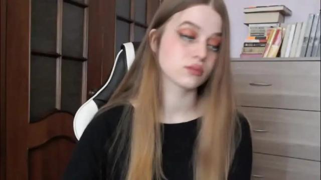 Image 11 of redhead_rabbit Stream on Chaturbate on 1 month ago