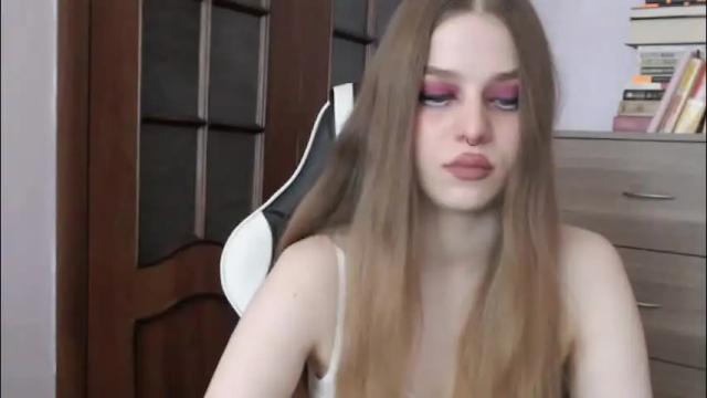 Thumbnail 2, redhead_rabbit's Stream at Chaturbate, 1 month ago