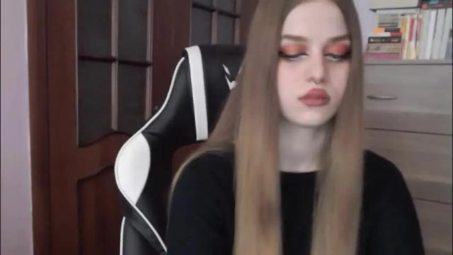 Image 12 of redhead_rabbit Stream on Chaturbate on 29 days ago