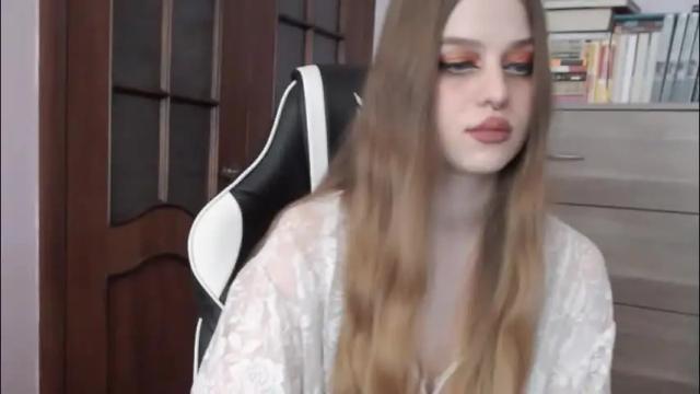 Image 12 of redhead_rabbit Stream on Chaturbate on 28 days ago