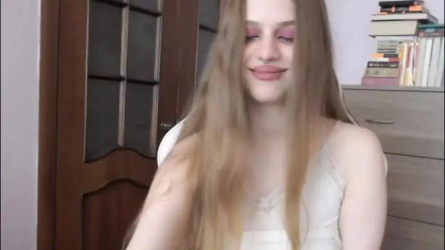 Image 12 of redhead_rabbit Stream on Chaturbate on 25 days ago