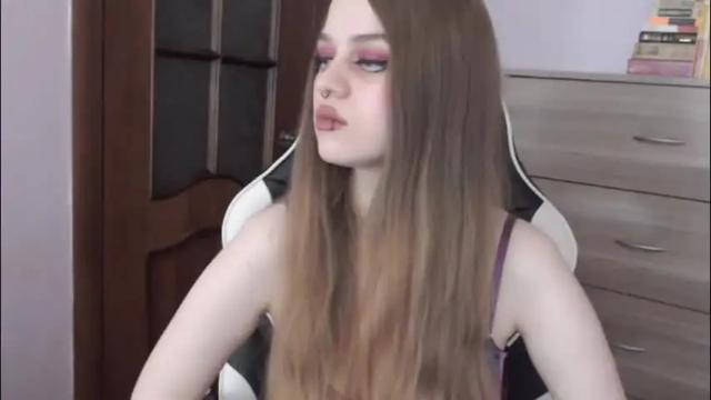 Image 11 of redhead_rabbit Stream on Chaturbate on 22 days ago