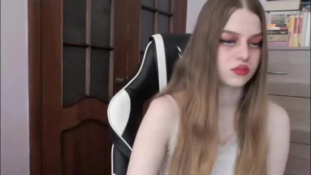 Image 11 of redhead_rabbit Stream on Chaturbate on 19 days ago