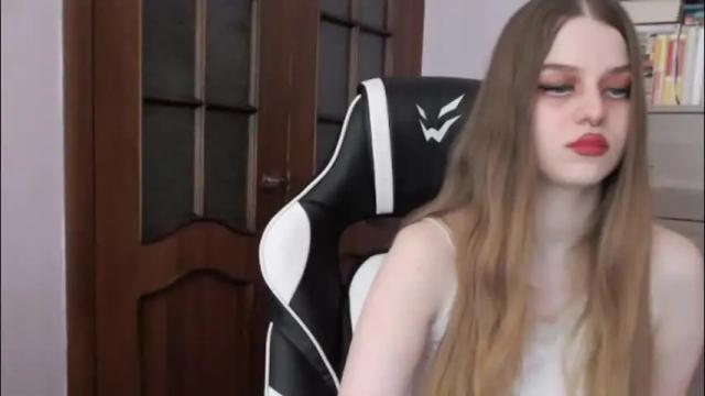 Image 12 of redhead_rabbit Stream on Chaturbate on 19 days ago