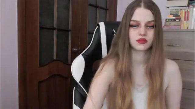 Image 3 of redhead_rabbit Stream on Chaturbate on 19 days ago