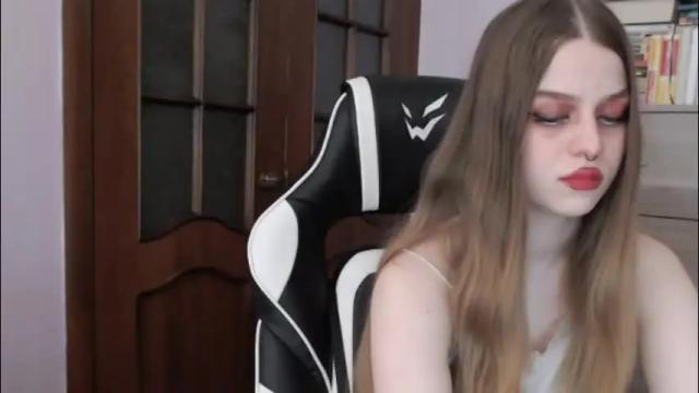 Image 8 of redhead_rabbit Stream on Chaturbate on 19 days ago