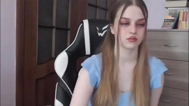 Image 2 of redhead_rabbit Stream on Chaturbate on 16 hours ago