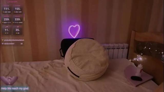 Image 3 of redhead_shark Stream on Chaturbate on 20 days ago