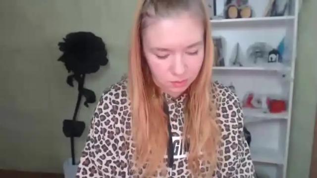 Image 11 of redheadsexi Stream on Chaturbate on 19 months ago