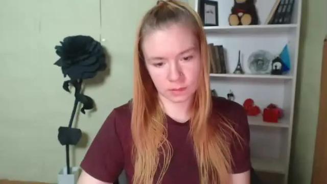 Image 3 of redheadsexi Stream on Chaturbate on 19 months ago