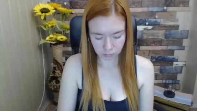 Image 4 of redheadsexi Stream on Chaturbate on 18 months ago
