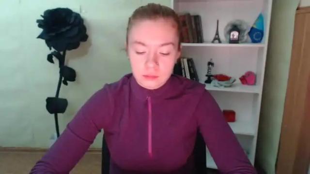 Image 4 of redheadsexi Stream on Chaturbate on 18 months ago