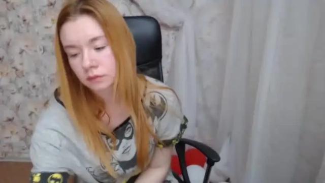 Image 3 of redheadsexi Stream on Chaturbate on 15 months ago