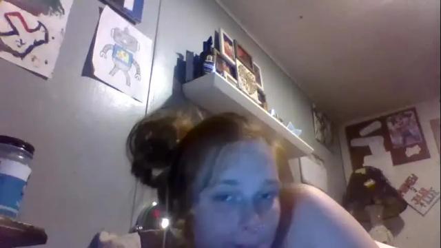 Image 11 of redheadslutwife8803 Stream on Chaturbate on 28 days ago