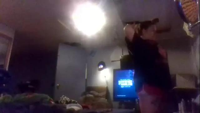 Image 2 of redheadslutwife8803 Stream on Chaturbate on 25 days ago