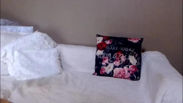 Image 8 of redizabel Stream on Chaturbate on 2 months ago