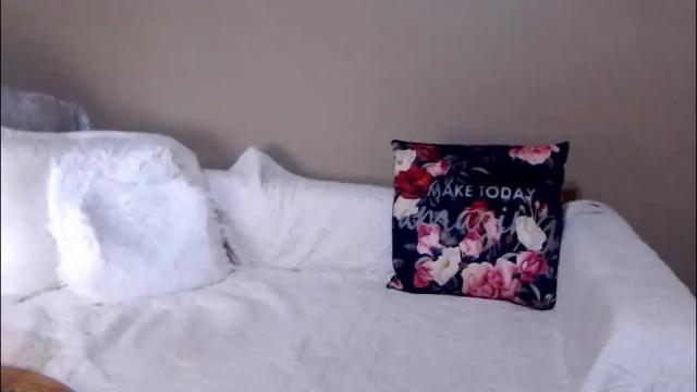 Image 2 of redizabel Stream on Chaturbate on 1 month ago