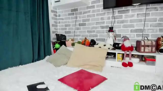 Image 4 of redlaylla Stream on Chaturbate on 15 months ago
