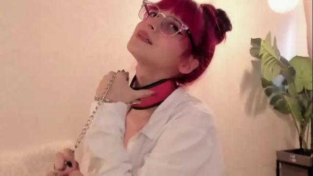 Image 4 of redmeloddy Stream on Chaturbate on 1 month ago