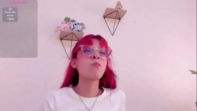Image 6 of redmeloddy Stream on Chaturbate on 1 month ago