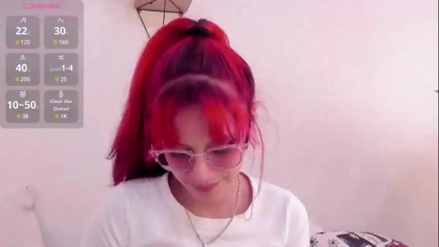 Image 7 of redmeloddy Stream on Chaturbate on 1 month ago