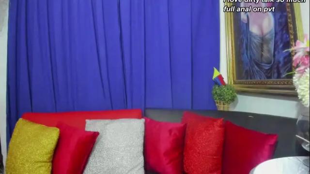 Image 7 of redroomxx Stream on Chaturbate on 1 month ago