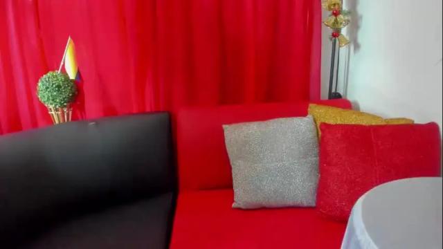 Image 12 of redroomxx Stream on Chaturbate on 16 days ago