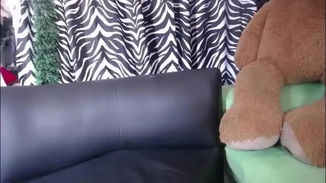 Image 2 of redroomxx Stream on Chaturbate on 13 days ago