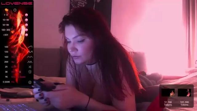 Image 2 of redyari Stream on Chaturbate on 9 months ago