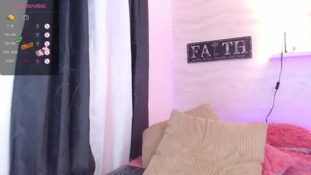 Image 12 of redyens_ Stream on Chaturbate on 23 months ago