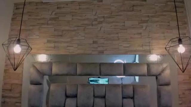 Image 11 of reed_cherry Stream on Chaturbate on 16 months ago