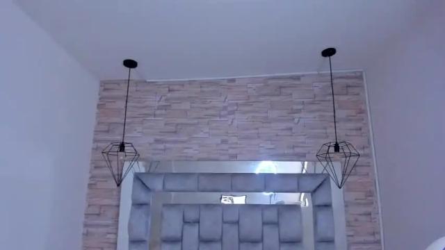 Image 8 of reed_cherry Stream on Chaturbate on 15 months ago