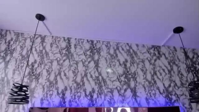 Image 10 of reed_cherry Stream on Chaturbate on 15 months ago