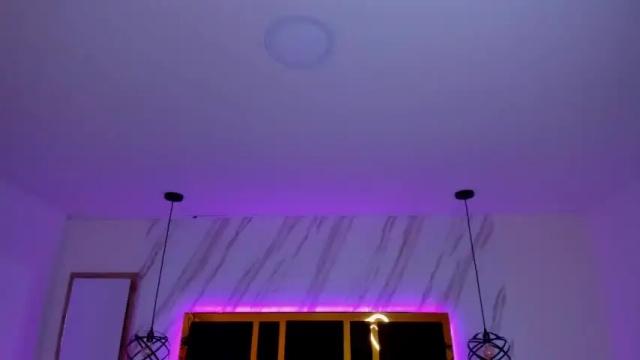 Image 7 of reed_cherry Stream on Chaturbate on 14 months ago