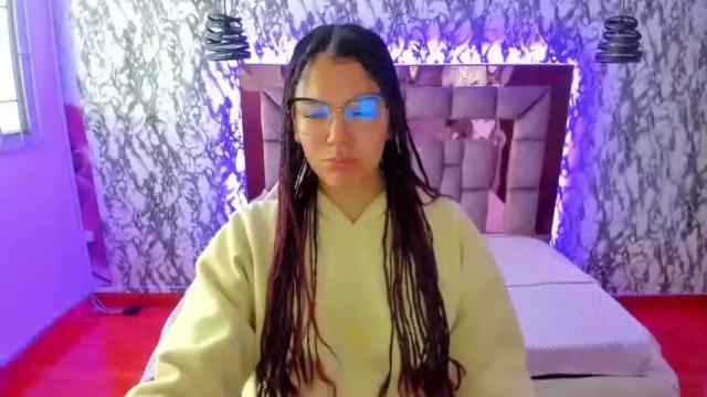 Image 3 of reed_cherry Stream on Chaturbate on 14 months ago