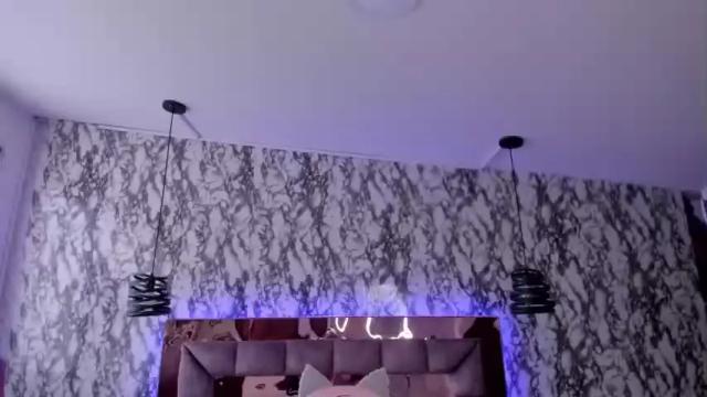 Image 6 of reed_cherry Stream on Chaturbate on 14 months ago