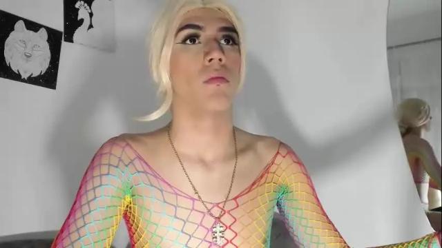 Image 4 of regiina_doll Stream on Chaturbate on 1 month ago