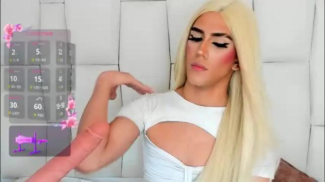Image 4 of regiina_doll Stream on Chaturbate on 1 month ago