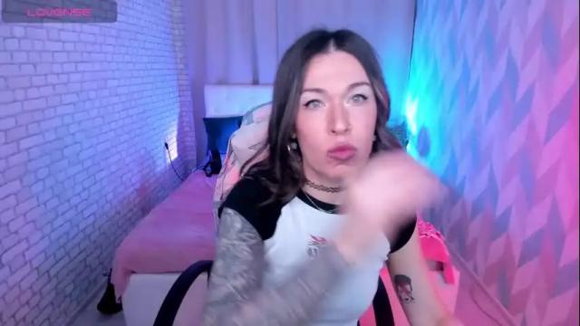 Image 2 of reginahawk Stream on Chaturbate on 1 month ago