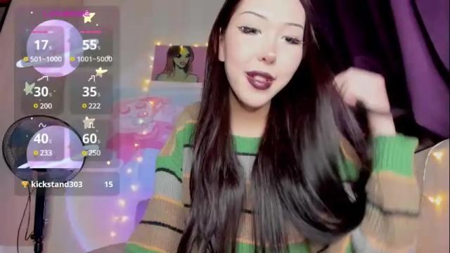 Image 4 of reginainspace Stream on Chaturbate on 11 days ago