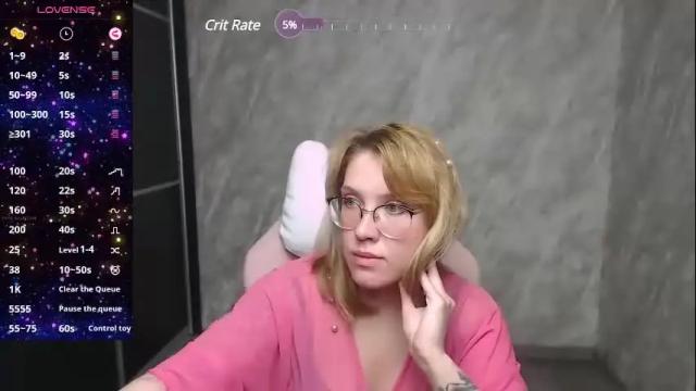 Image 12 of reginasmilee Stream on Chaturbate on 1 month ago