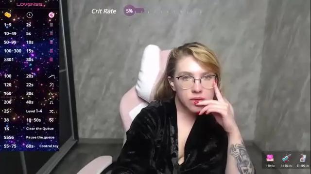 Image 4 of reginasmilee Stream on Chaturbate on 1 month ago