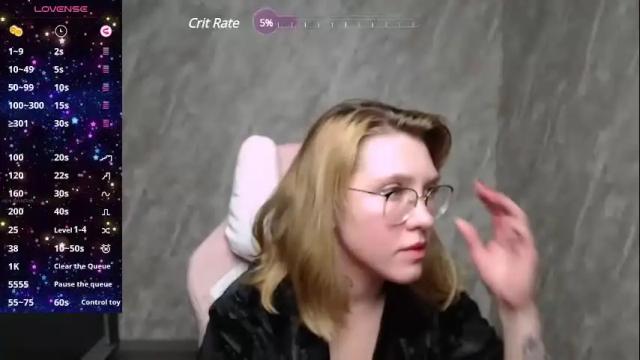 Image 6 of reginasmilee Stream on Chaturbate on 1 month ago
