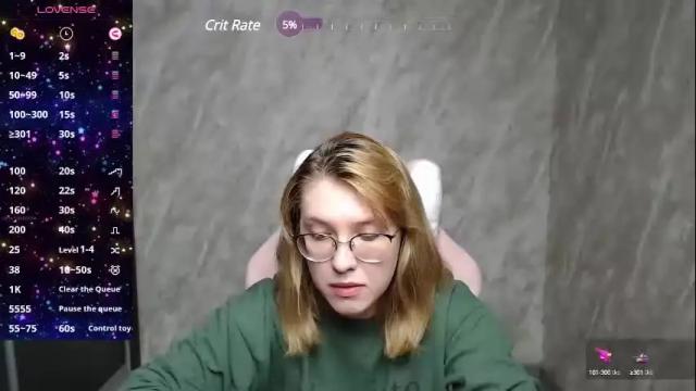 Image 10 of reginasmilee Stream on Chaturbate on 1 month ago